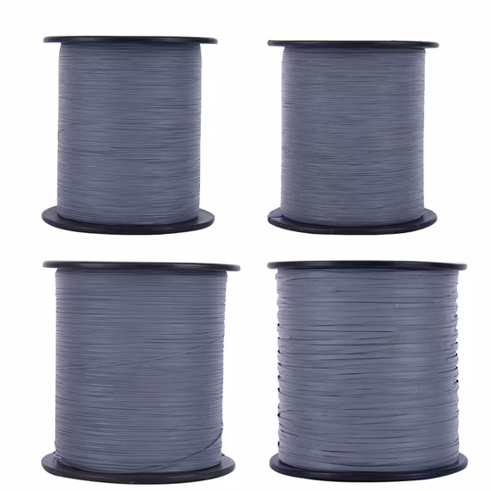 Hochleichtes, doppelseitig reflektierendes Haustiergarn zum Nähen